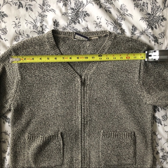 Vintage Boxy Sweater - Picture 6 of 6